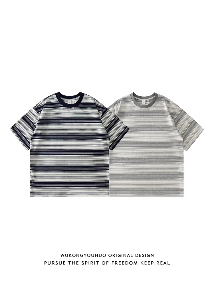 Wukong có sẵn áo thun ngắn tay sọc giản dị bằng cotton nguyên chất kiểu Nhật dành cho nam, áo thun ngắn tay cổ tròn dáng rộng đơn giản đa năng mùa hè.