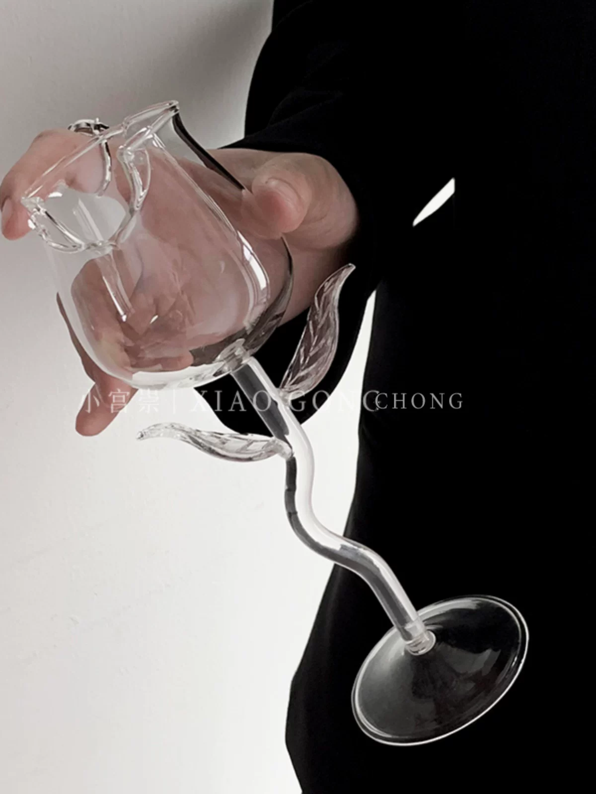 Ly thủy tinh hình hoa hồng phong cách Ins, ly cocktail tạo không khí sáng tạo, ly rượu vang đỏ cao cấp hợp thời trang