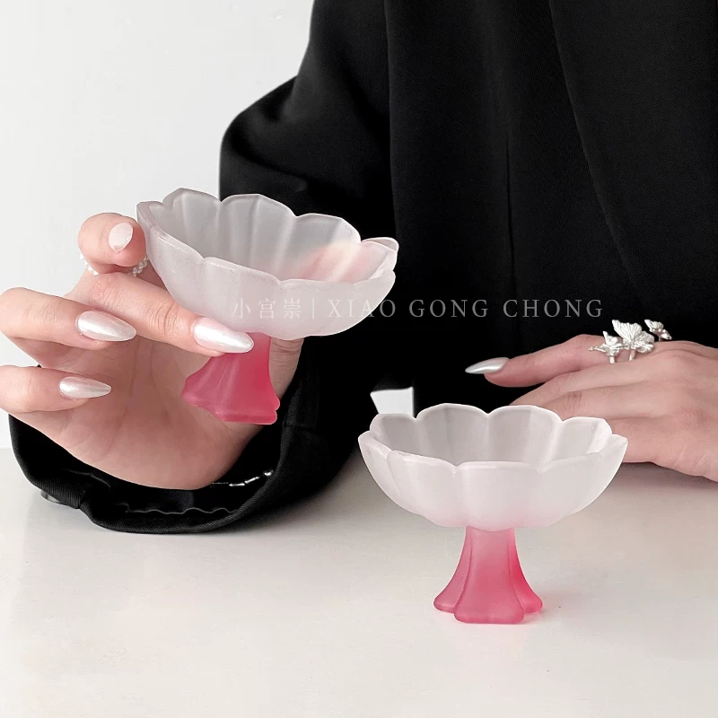 Tách trà thủy tinh chân cao màu hồng men kiểu Trung Quốc mới, cốc rượu sake cao cấp, cốc thơm, cốc nếm trà, cốc chủ nhân.