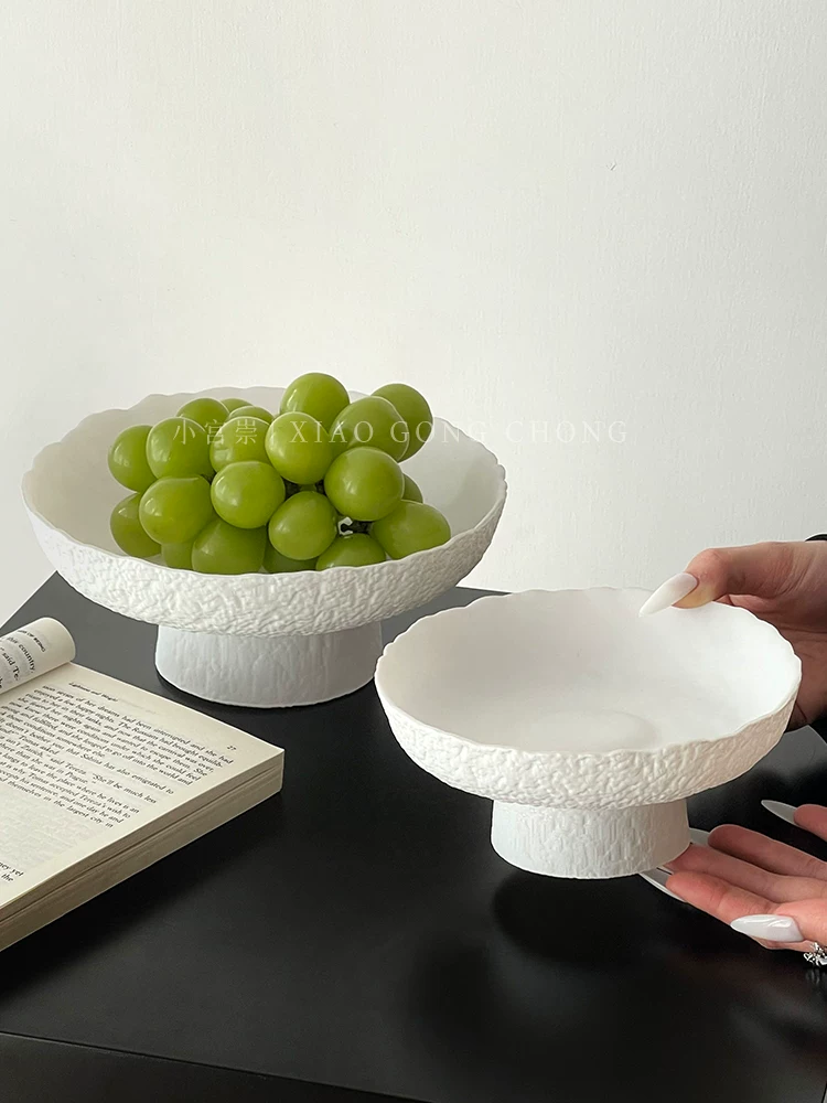 Đĩa trái cây cao màu trắng mờ thiết kế độc đáo, mang lại cảm giác cao cấp, thích hợp sử dụng tại nhà, đĩa đựng hoa quả khô sang trọng nhẹ nhàng, đĩa trưng bày nhiều tầng, đĩa đựng đồ ăn nhẹ.