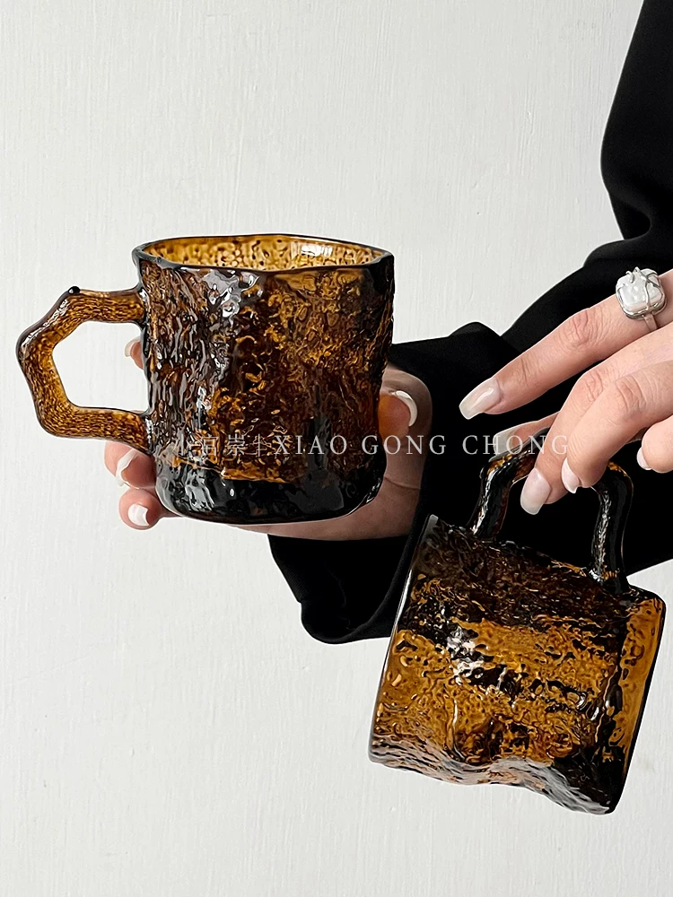 Ly thủy tinh màu hổ phách phong cách Ins có tay cầm, ly uống nước gia dụng cao cấp, ly cà phê, ly nước giải khát, ly nước uống.