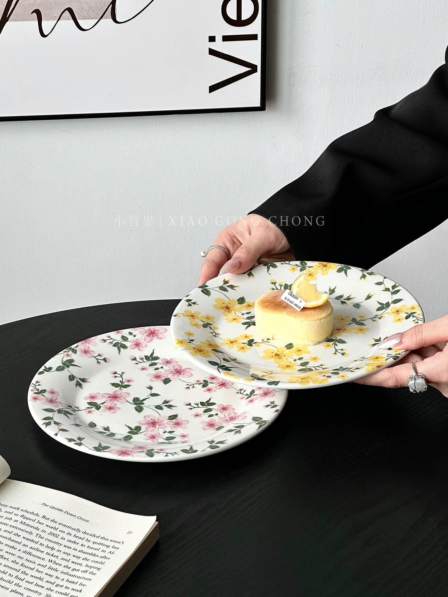 Đĩa sứ cao cấp với họa tiết hoa tinh tế dùng cho trà chiều, đĩa tráng miệng, đĩa ăn nhẹ, đĩa bánh và trái cây gia dụng, đĩa ăn tối.
