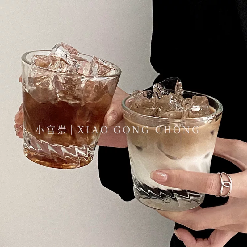 Ly thủy tinh họa tiết xoắn ốc kiểu dáng ly cà phê đá Mỹ, ly uống nước, ly rượu whisky, ly nước ép