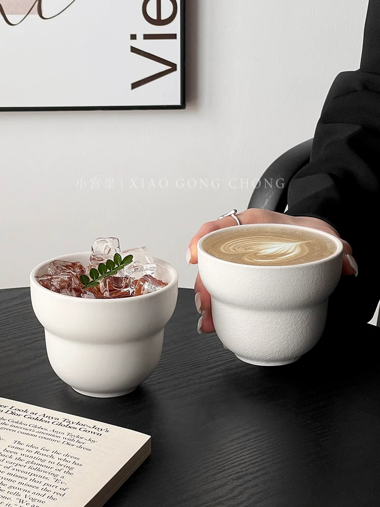 Cốc cà phê cầm tay màu trắng tinh tế, cốc sứ, cốc nước gia dụng, cốc latte, cốc nghệ thuật latte, cốc sữa ăn sáng