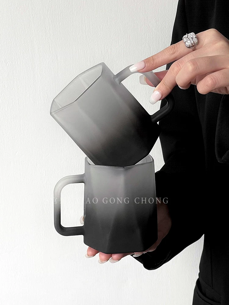 Ly thủy tinh mờ đen sáng tạo độc đáo có tay cầm, dùng cho gia đình, cốc cà phê, cốc ăn sáng, cốc uống nước.