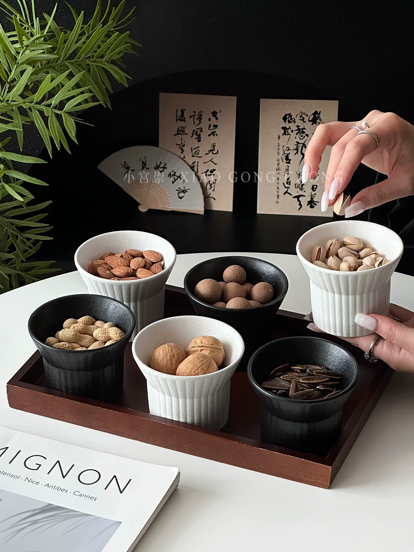 Khay đựng trái cây cao cấp bốn ngăn, khay đựng trái cây phòng khách sang trọng, khay đựng bánh kẹo, khay đựng món tráng miệng.