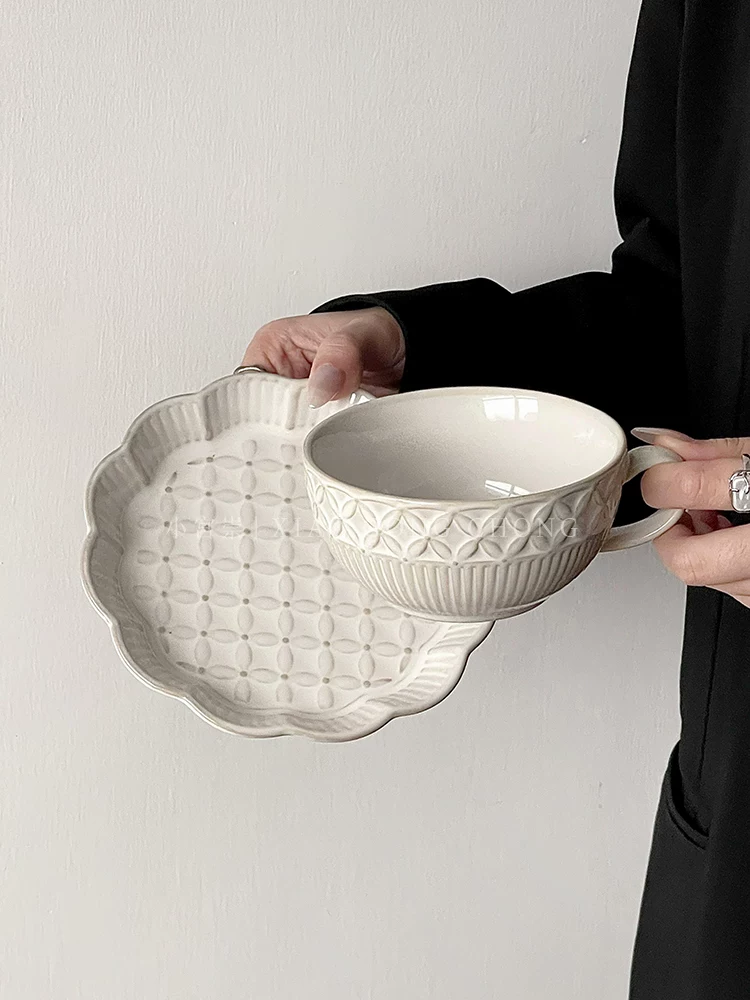 Bộ tách trà và đĩa sứ nổi họa tiết cổ điển, tách latte nghệ thuật gốm sứ cao cấp, cốc, tách latte, tách trà chiều