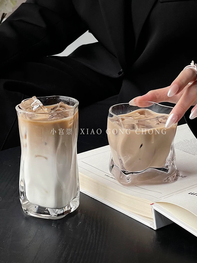Ly xoắn không đều, ly cà phê đá Americano, ly thủy tinh, ly rượu whisky gia dụng, ly nước ép, ly nước uống lạnh