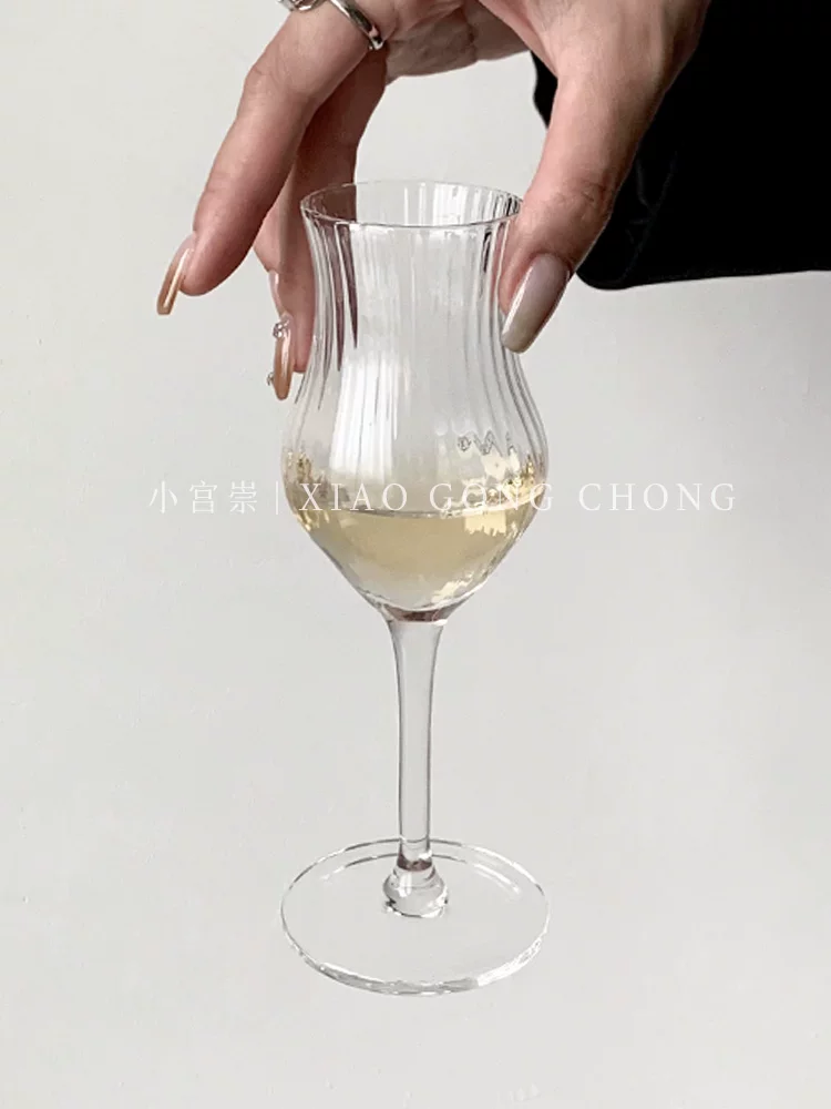 Ly rượu kiểu Trung Quốc mới, lấy cảm hứng từ phong cách ins, sọc dọc, ôm eo, ly thủy tinh, ly nếm hương vị, ly rượu vang, ly rượu sâm banh, ly trà lạnh.