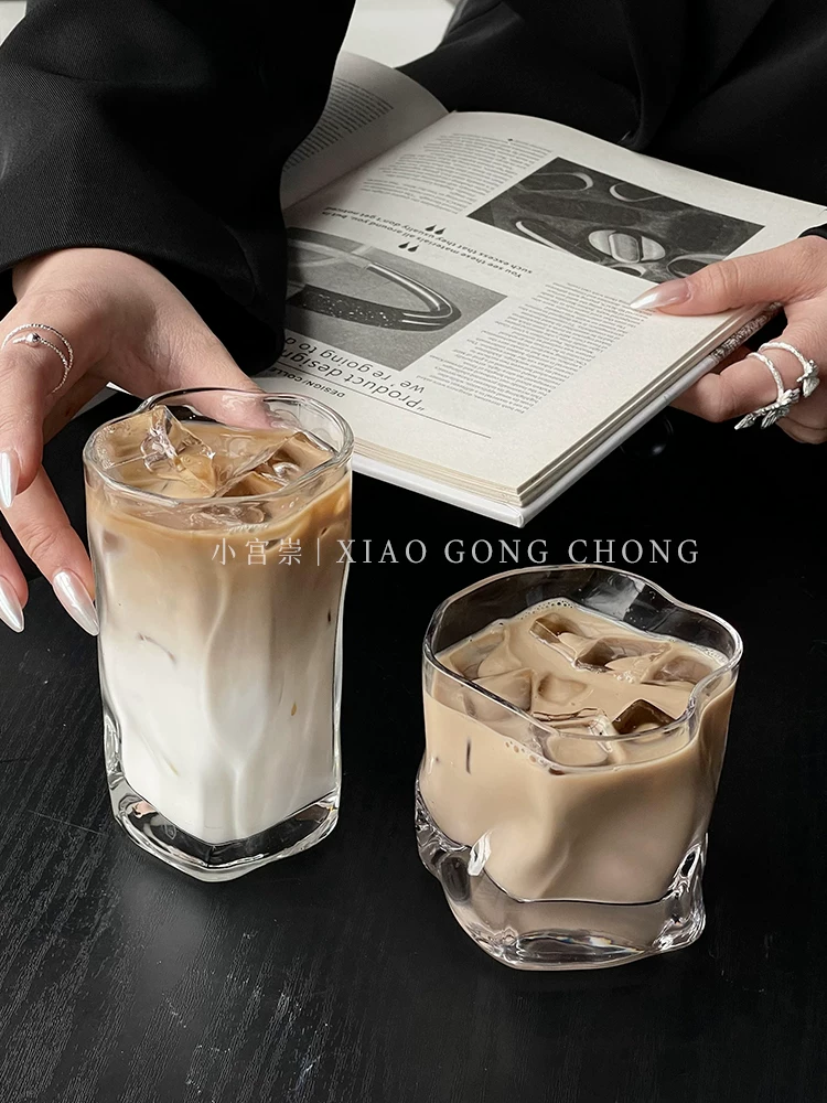 Ly xoắn không đều, ly cà phê đá Americano, ly thủy tinh, ly rượu whisky gia dụng, ly nước ép, ly nước uống lạnh