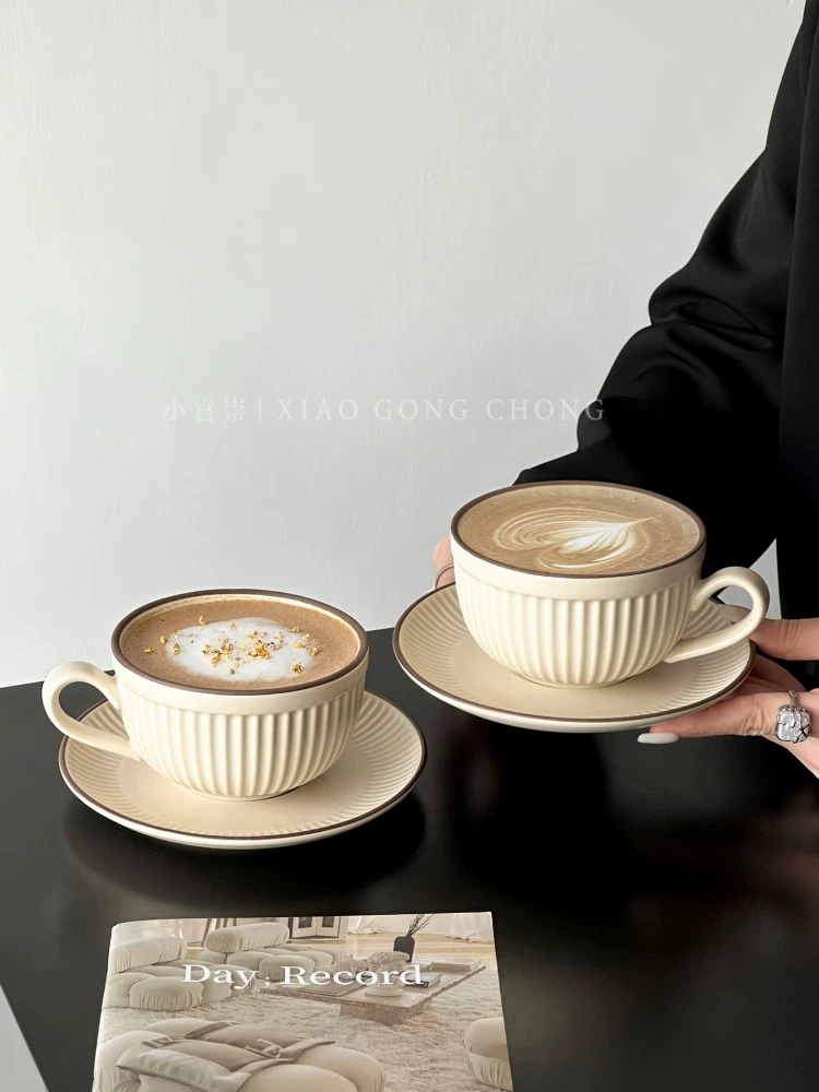 Bộ tách trà cà phê gốm sứ cao cấp kiểu Anh cổ điển, họa tiết latte art độc đáo, sang trọng, bộ ấm chén uống trà chiều sáng tạo