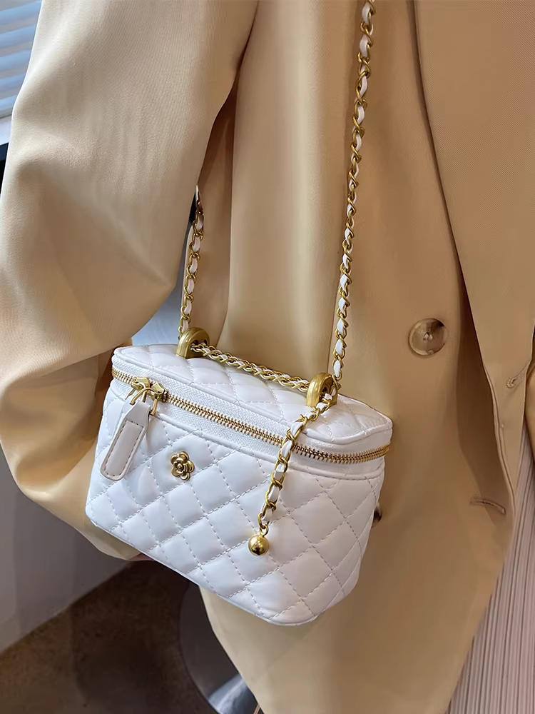 Túi đeo chéo nữ họa tiết kim cương, mẫu mới hè 2025, túi hộp thời trang cao cấp, phong cách độc đáo.