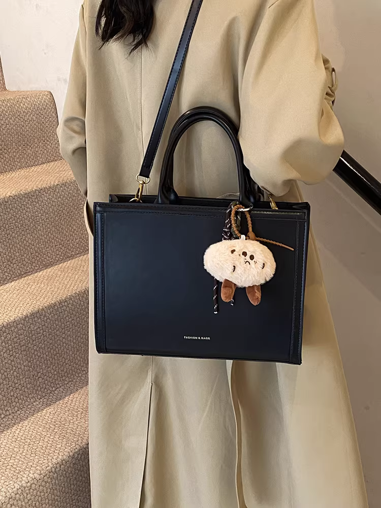 Túi đeo chéo nữ đa năng, kiểu dáng cổ điển, dung tích lớn, thích hợp đi làm và đi chơi, mẫu mới thu đông 2025, có thể cầm tay