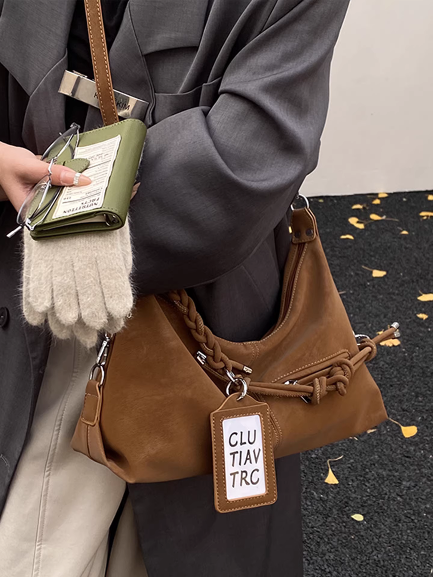 Túi đeo chéo nữ cỡ lớn phong cách retro, mẫu mới thu đông 2025, túi đeo vai đơn giản, túi đeo nách, túi đi làm kiểu bánh bao.