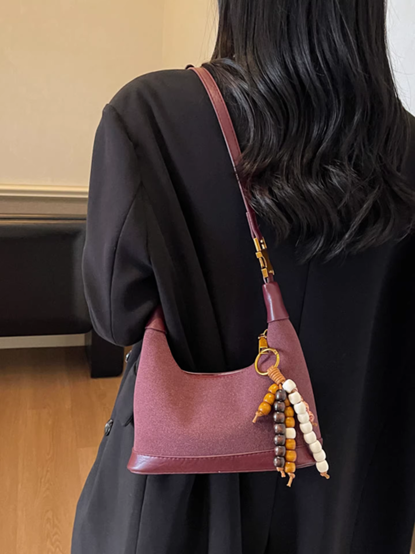 Túi nhỏ phong cách retro mờ nhám dành cho nữ, mẫu mới thời trang thu đông 2025, thiết kế độc đáo, túi đeo chéo, túi bánh bao đang thịnh hành