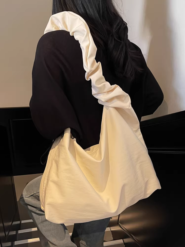 Túi vải canvas nữ, dung tích lớn, mẫu mới xuân hè 2025, túi đeo chéo đa năng, túi tote xếp ly đi học.