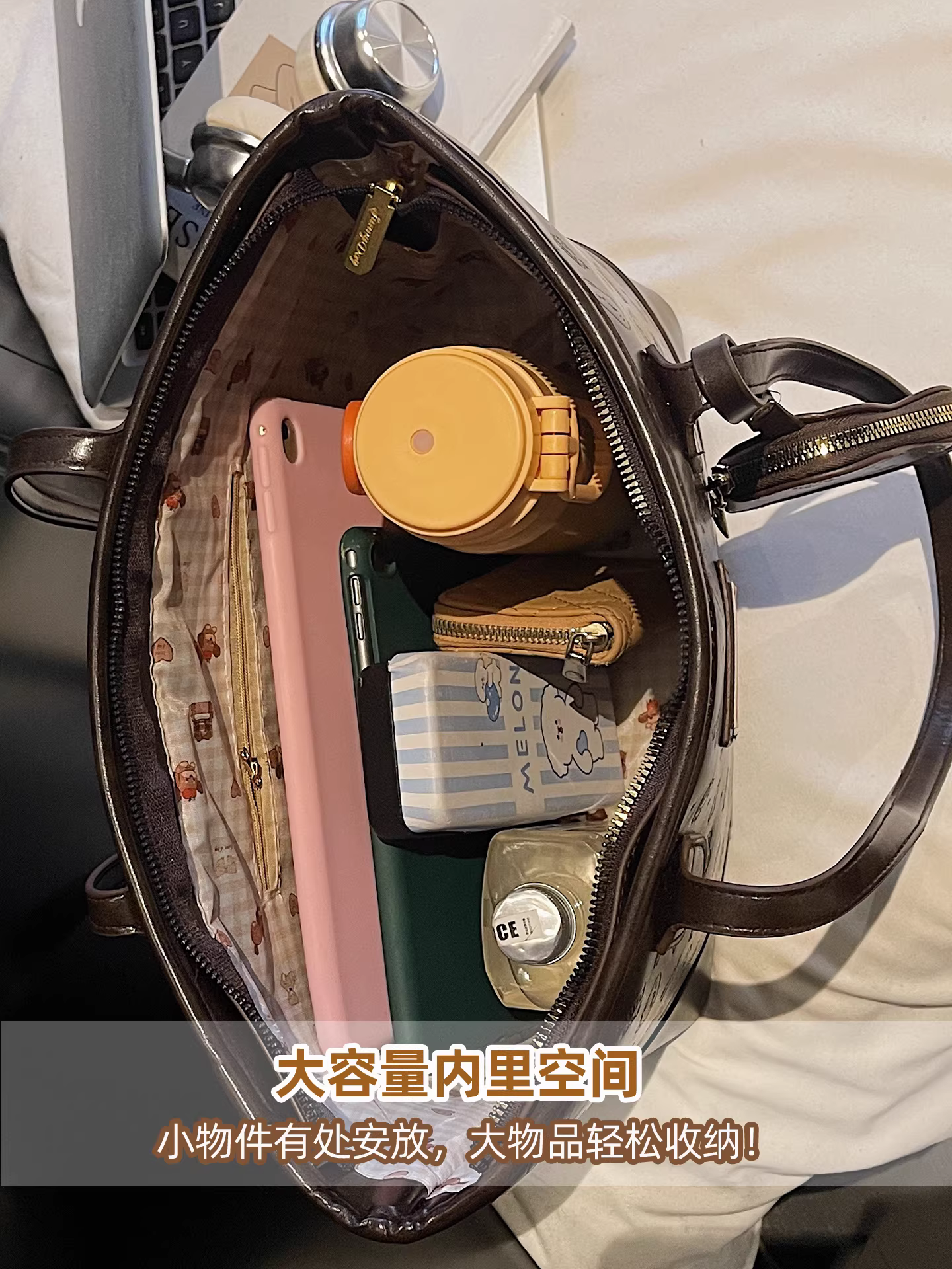 Túi tote cao cấp dành cho nữ, dung tích lớn, mẫu mới thu đông 2025, túi đeo vai đa năng, phong cách giản dị, thích hợp cho học sinh, sinh viên và đi làm