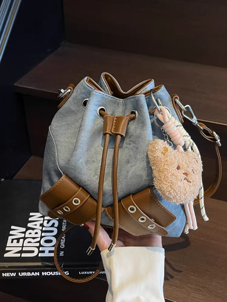 Túi nhỏ retro dành cho nữ, mẫu mới hè 2025, túi đeo chéo thời trang độc đáo, túi rút kiểu Hàn Quốc, đang hot năm nay