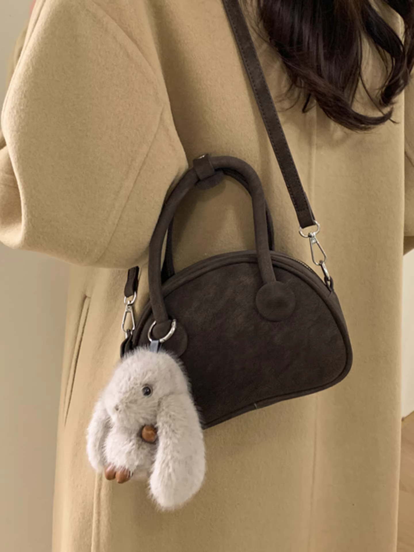 Túi xách cao cấp dành cho nữ, phong cách retro thu đông 2025, túi đeo chéo, túi bowling cầm tay đang thịnh hành