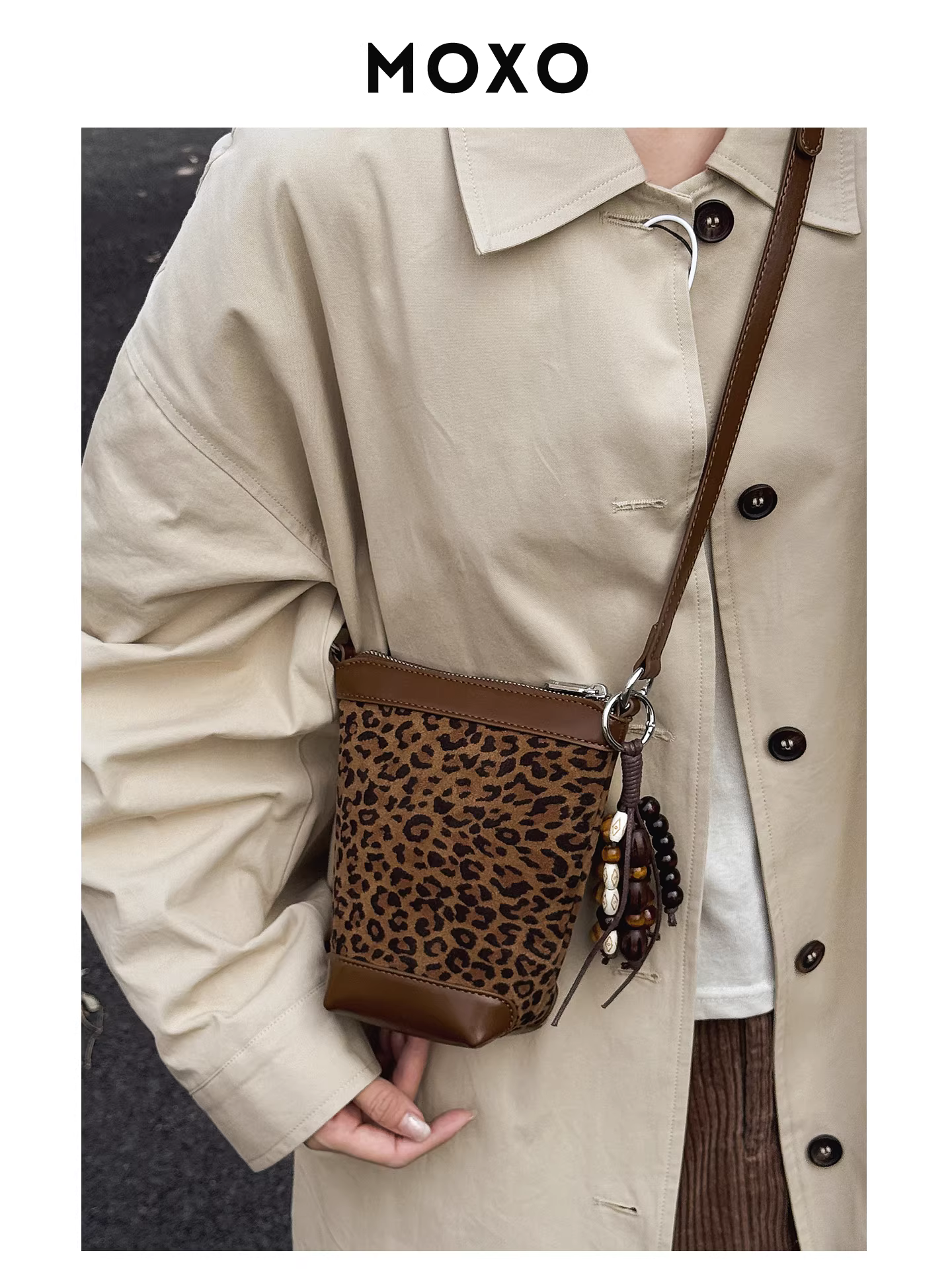 Túi nhỏ siêu hot dành cho nữ, kiểu mới thu đông 2025, túi đeo chéo một bên vai chất liệu mờ retro, họa tiết da báo phiên bản Hàn Quốc, túi bucket phong cách ins.