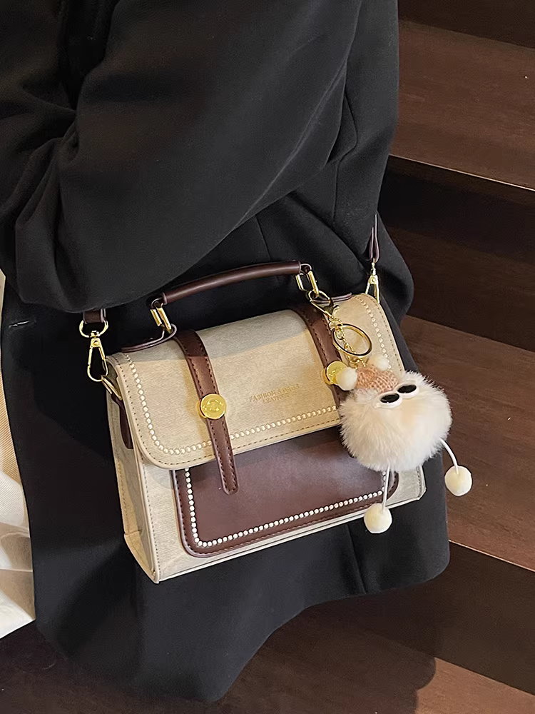 Túi nhỏ siêu hot dành cho nữ, đa năng cho mùa hè 2025, túi đeo chéo thời trang mới, túi xách nữ phong cách Hàn Quốc, túi vuông nhỏ đeo chéo.