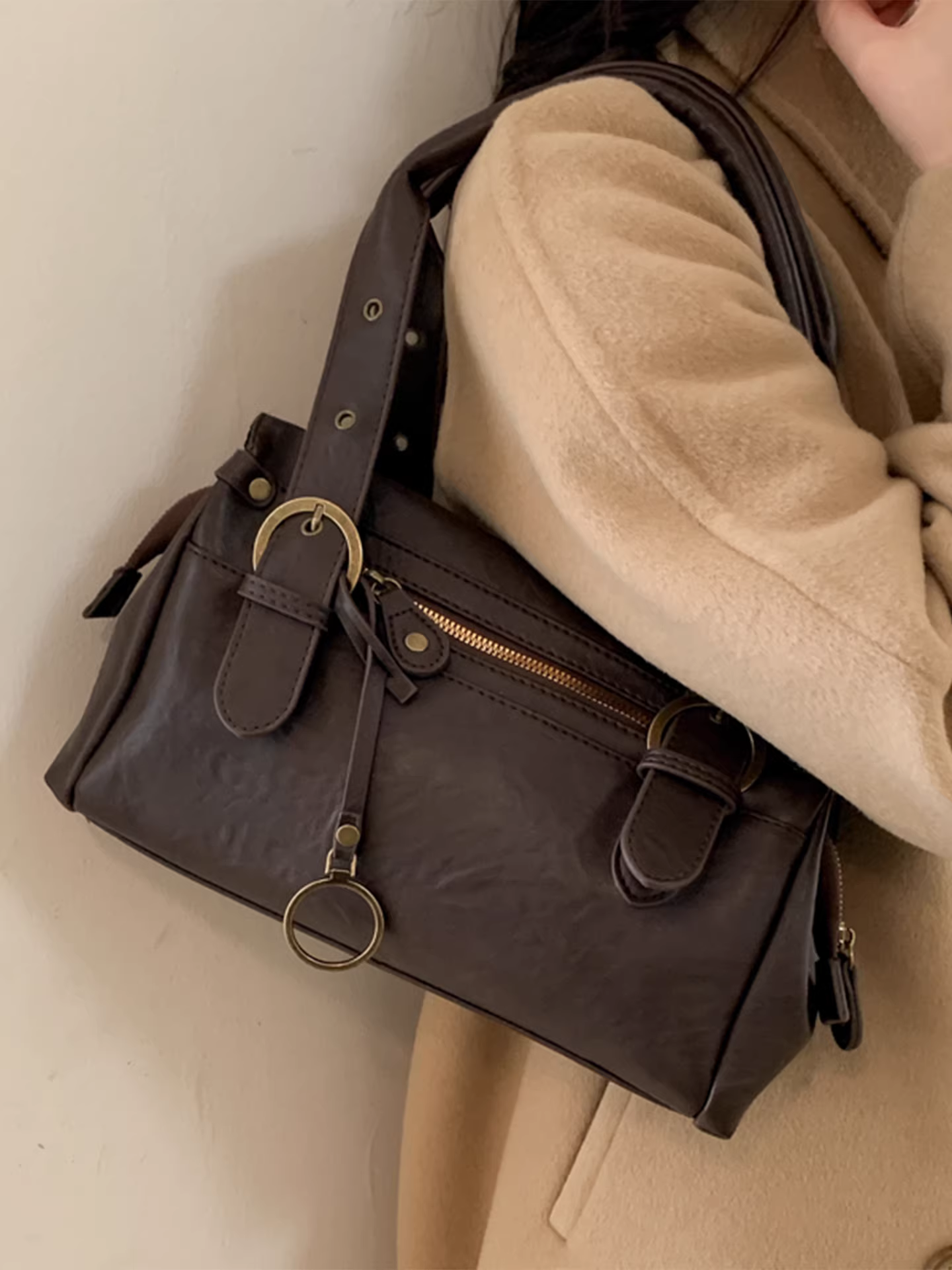 Túi xách nữ dung tích lớn, phong cách retro thu đông 2025 mới, túi đeo vai/nách đa năng, túi đựng gối đi làm