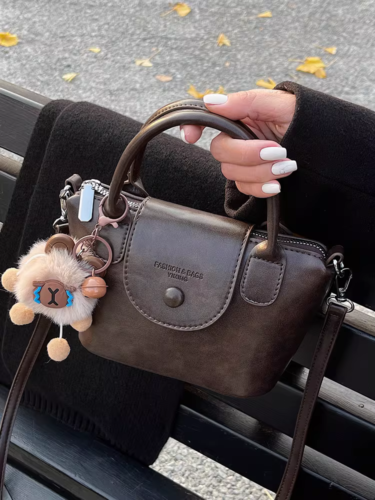 Túi xách nữ cao cấp siêu hot 2025 kiểu dáng thời trang đa năng phong cách retro, thích hợp đi làm và đi làm hàng ngày