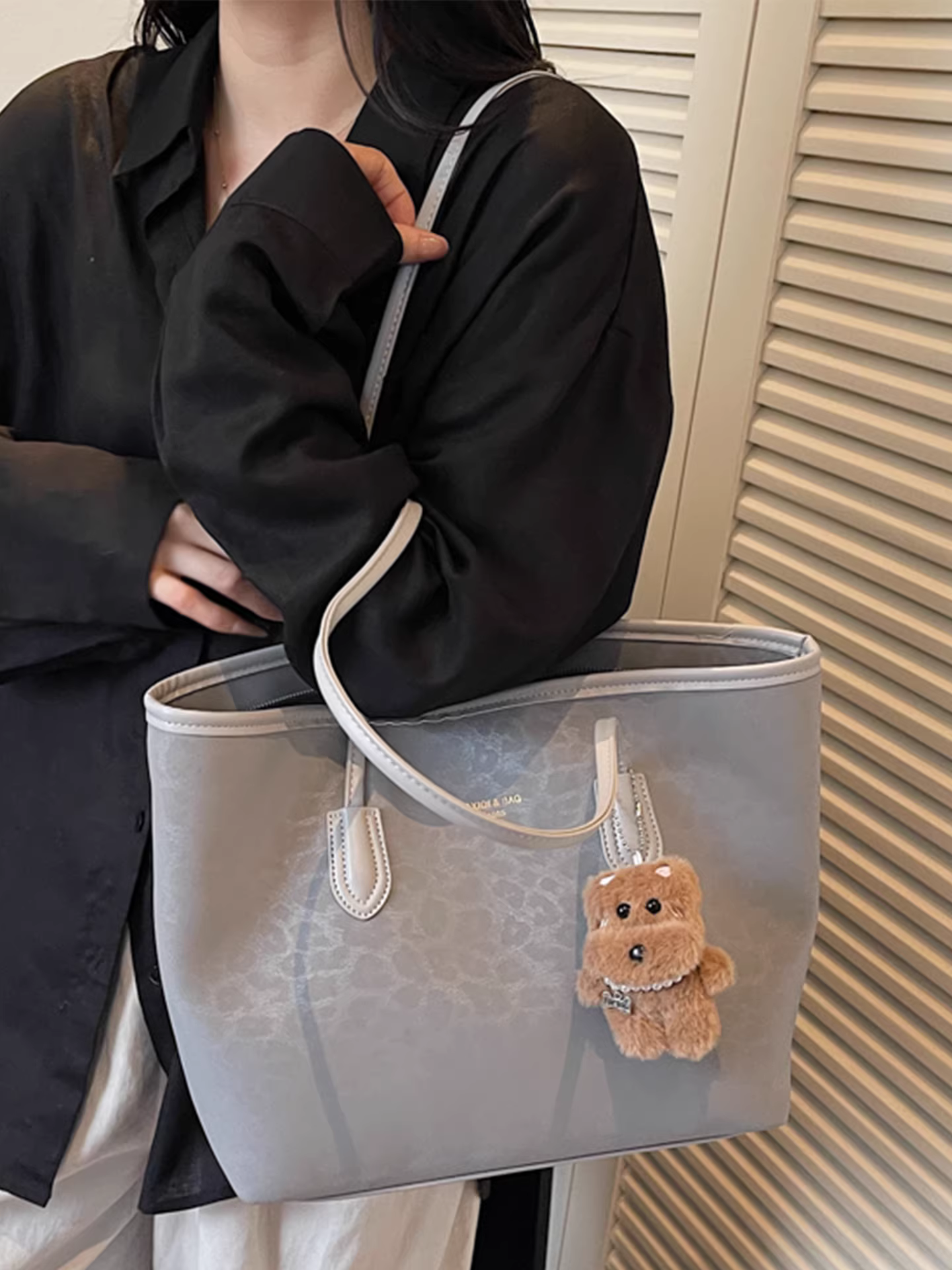 Túi xách họa tiết da báo dành cho nữ, dung tích lớn, mẫu mới thu đông 2025, túi đeo vai retro, túi tote giản dị dành cho sinh viên đi học