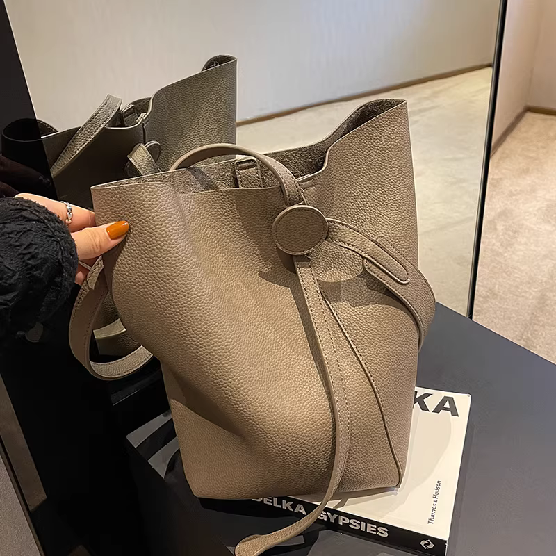 Túi xách nữ cỡ lớn thời trang thu đông 2025 kiểu đơn giản đeo vai chéo cao cấp, túi xách mẹ và con gái kiểu xô