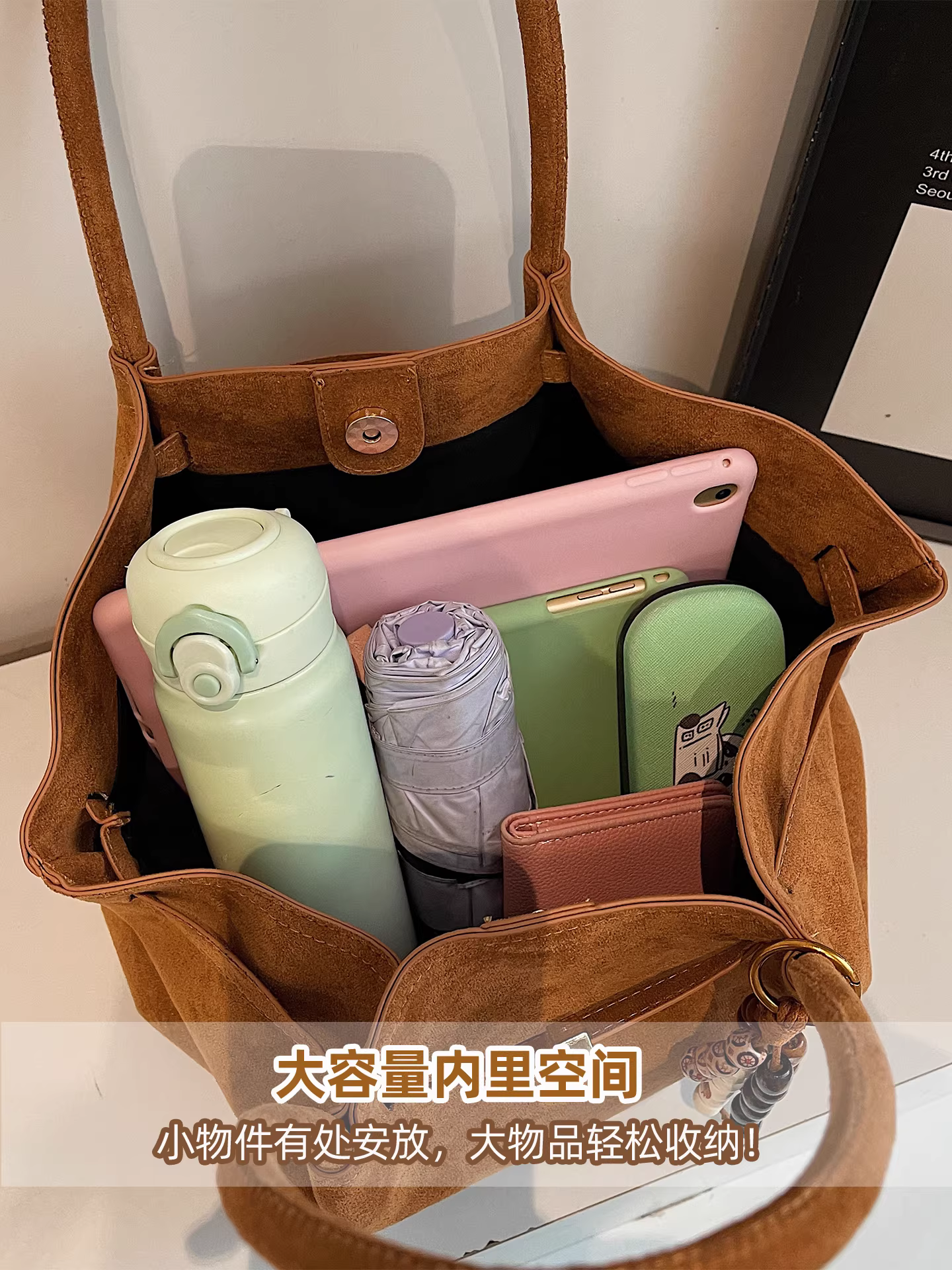 Túi da lộn nữ, dung tích lớn, mẫu mới thu đông 2025, kiểu retro đeo vai/nách, túi tote xếp ly đi làm