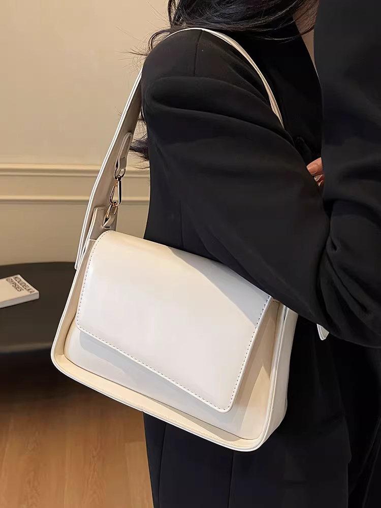 Túi nhỏ siêu hot dành cho nữ, đa năng cho mùa thu đông, mẫu túi đeo chéo thời trang mới 2025, túi đeo vai nữ, túi kẹp nách đi làm, túi vuông nhỏ.