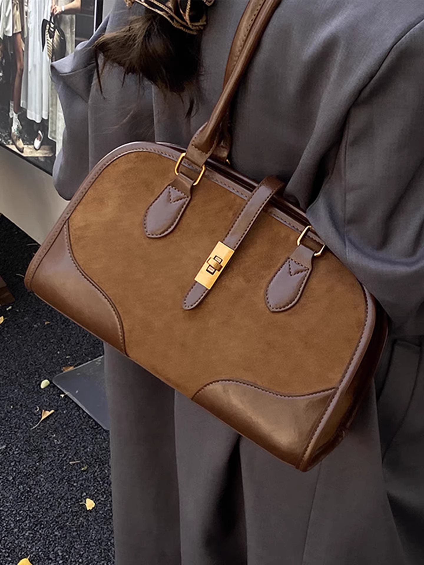 Túi xách nữ vintage mờ, dung tích lớn, mẫu mới thu đông 2025, túi đeo chéo cá tính, túi đeo vai/nách kiểu gối.