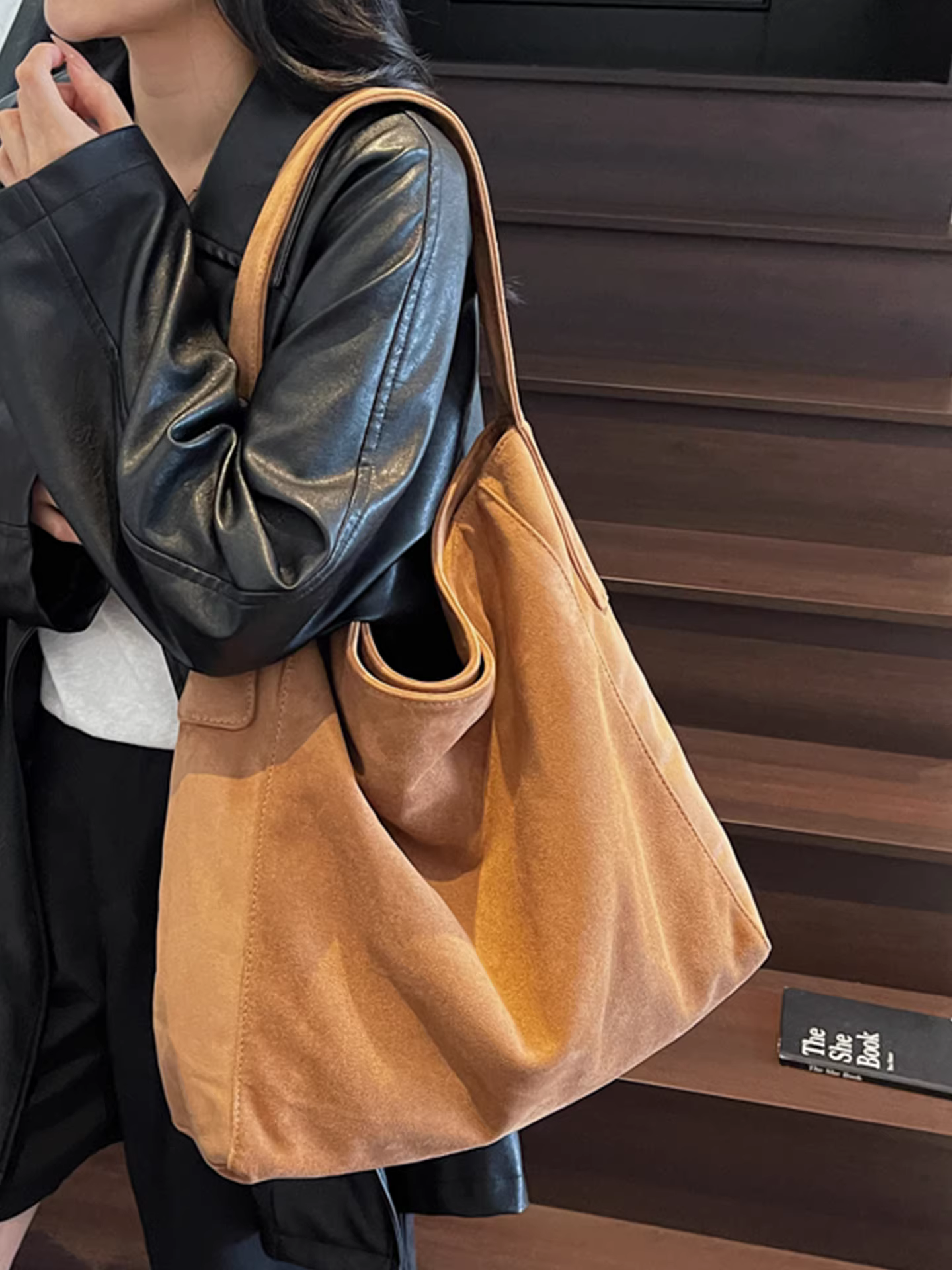 Túi xách họa tiết da báo dành cho nữ, dung tích lớn, mẫu mới thu đông 2025, đa năng, chất liệu lì, phong cách retro, đeo vai, túi tote đi làm