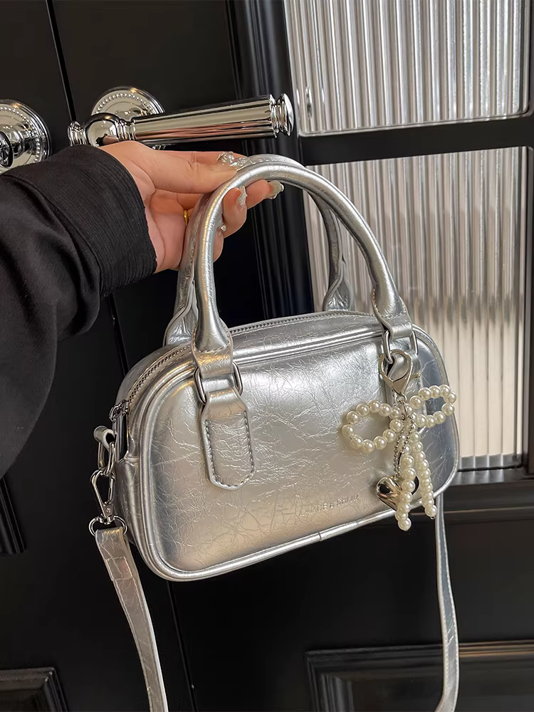 Túi bạc nữ, đa năng cho mùa thu đông, thiết kế thời trang mới 2025, túi đeo chéo độc đáo, túi xách vuông nhỏ nữ.