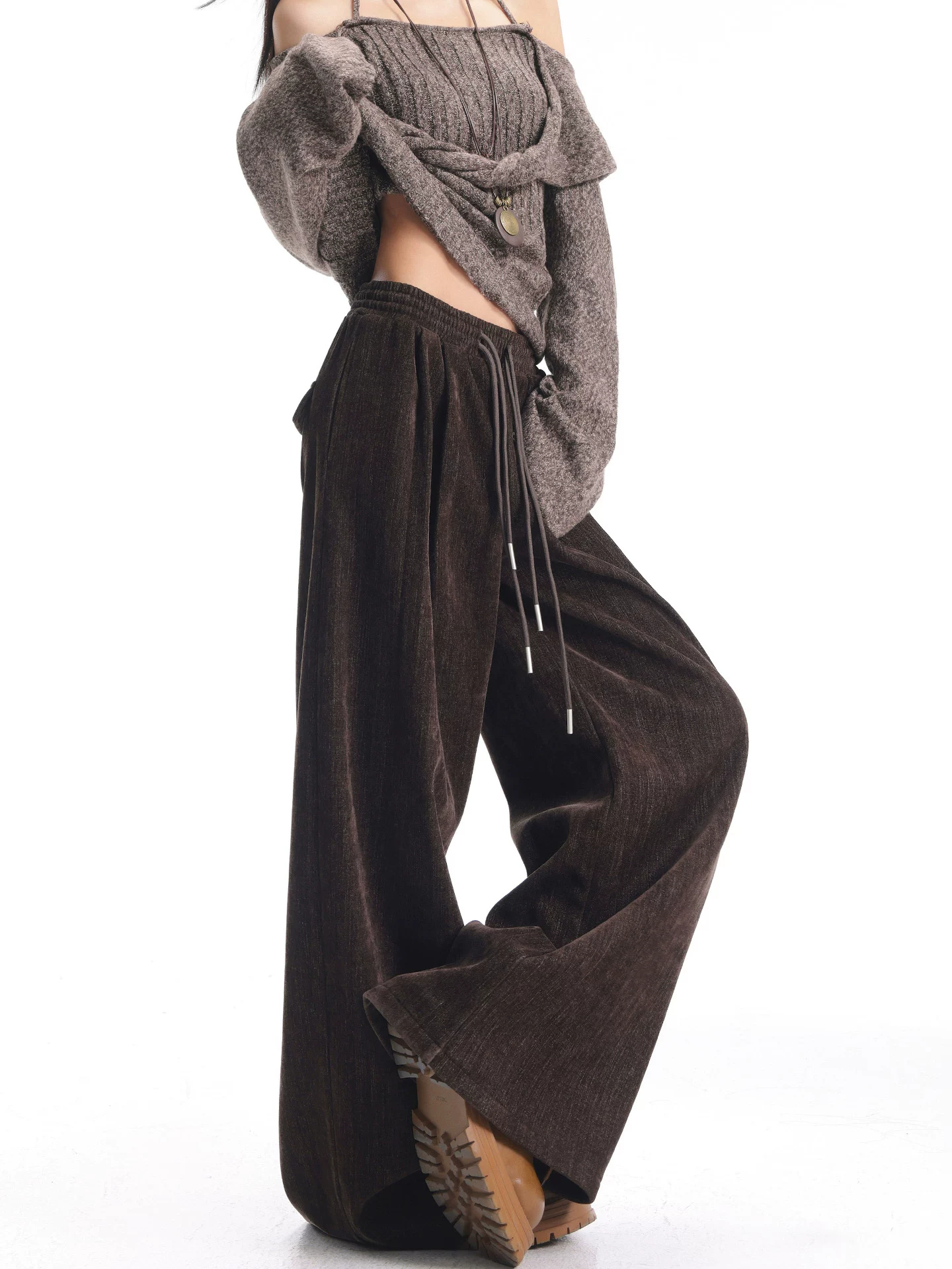 KEN STUDIO Quần ống rộng màu cà phê mùa thu đông mới dành cho nữ, lót lông cừu, dày dặn, có dây rút, dáng rộng, quần dài đến sàn.