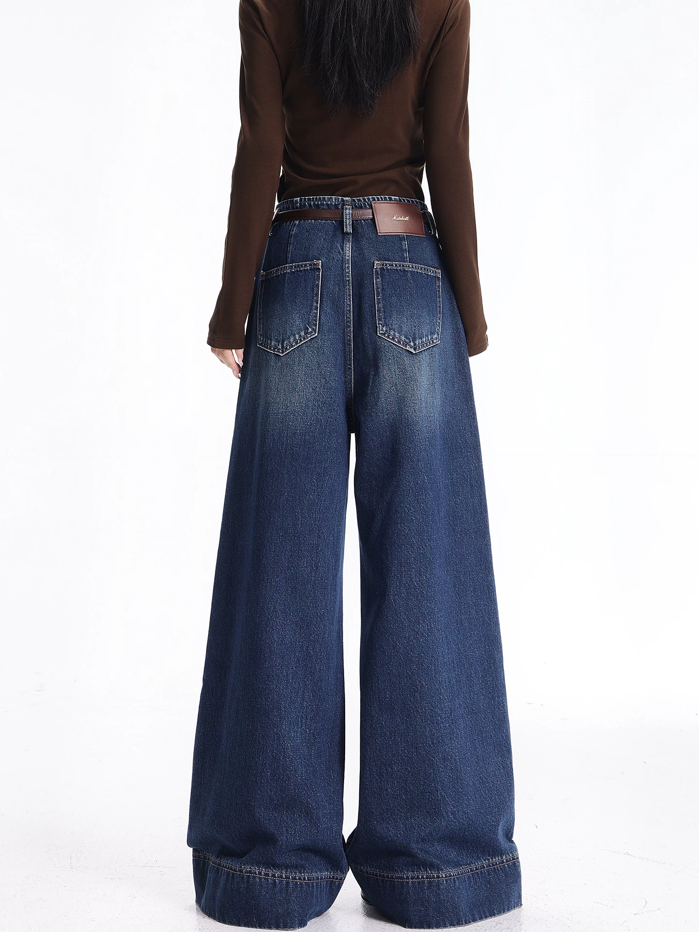 Quần jean kiểu Mỹ cổ điển có lót lông cừu mùa thu đông của KEN STUDIO dành cho nữ, quần ống rộng lưng cao, dáng rộng, giúp thon gọn.