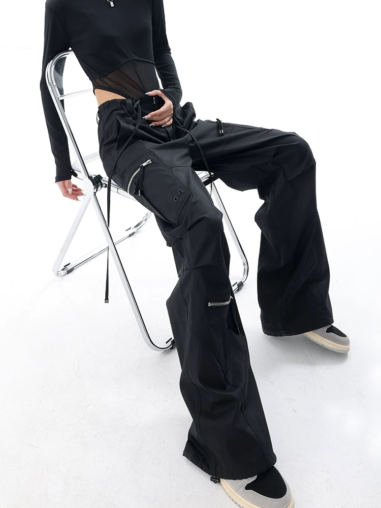 KEN STUDIO Quần ống rộng màu đen mới mùa xuân thu dành cho nữ, thiết kế thon gọn vòng eo, quần jogger rộng rãi.