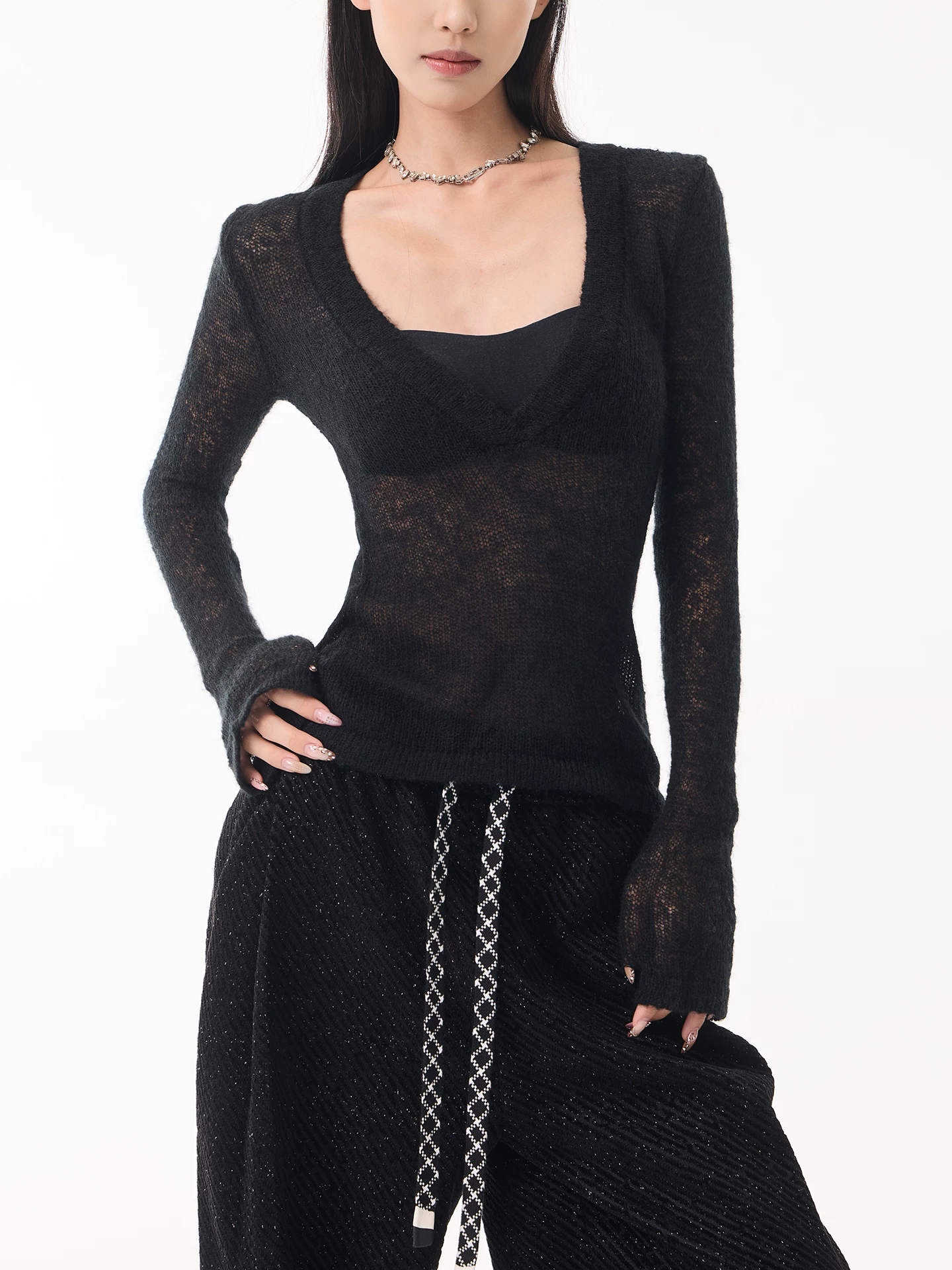 KEN STUDIO Xuân Thu Mới Màu Đen Rỗng Tay Dài Áo Len Dệt Kim Nữ Cổ Chữ V Slim Fit Áo Sơ Mi Đế Top