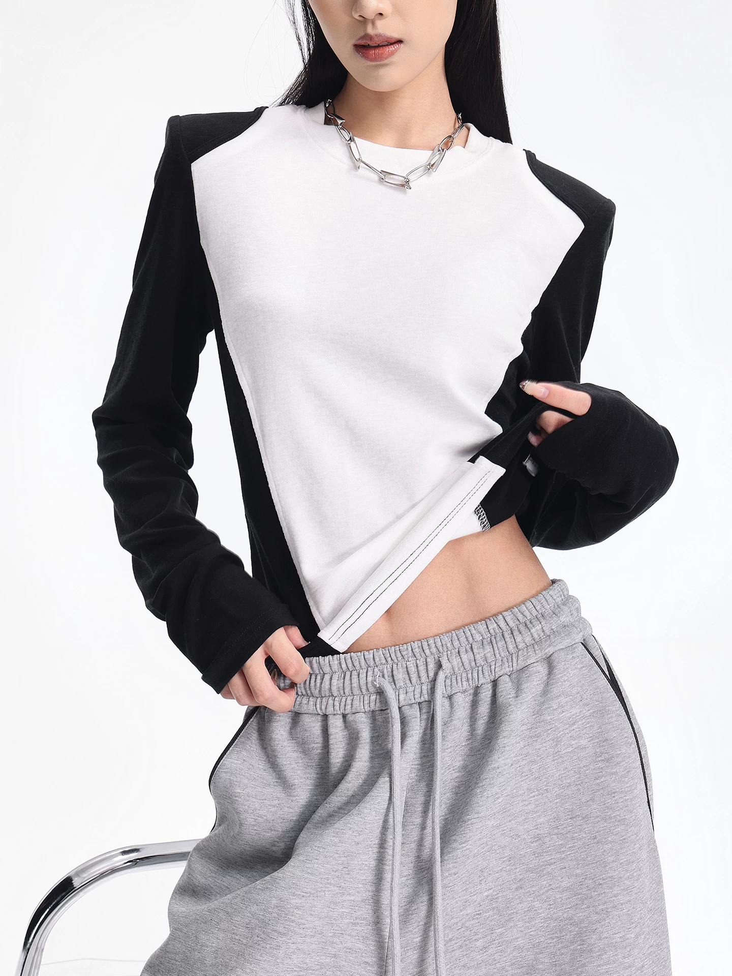 KEN STUDIO Áo thun dài tay cổ tròn phối màu thu đông mới dành cho nữ, dáng ôm, áo sơ mi cơ bản đa năng