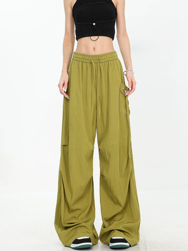 Quần cargo lụa đá thiết kế phong cách lười biếng của KEN STUDIO dành cho nữ, quần ống rộng dáng rộng mỏng nhẹ mùa hè.