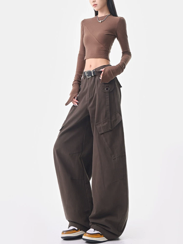 KEN STUDIO Quần cargo màu xám thu đông mới dành cho nữ với thiết kế túi chéo, quần ống rộng, quần kiểu scimitar
