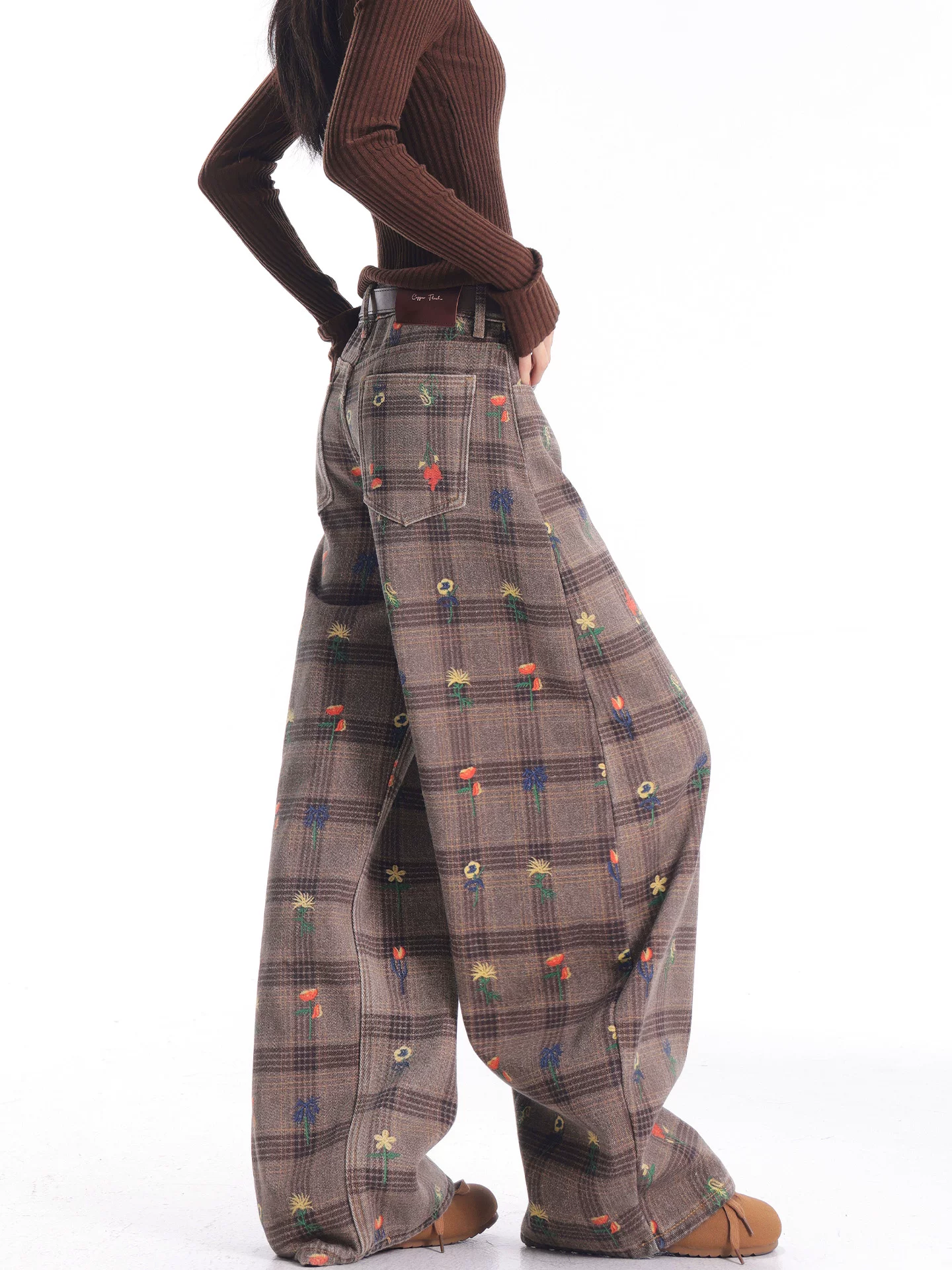 KEN STUDIO quần jean in họa tiết kẻ sọc màu cà phê mới mùa thu đông dành cho nữ, quần ống rộng lót lông dày kiểu cổ điển.