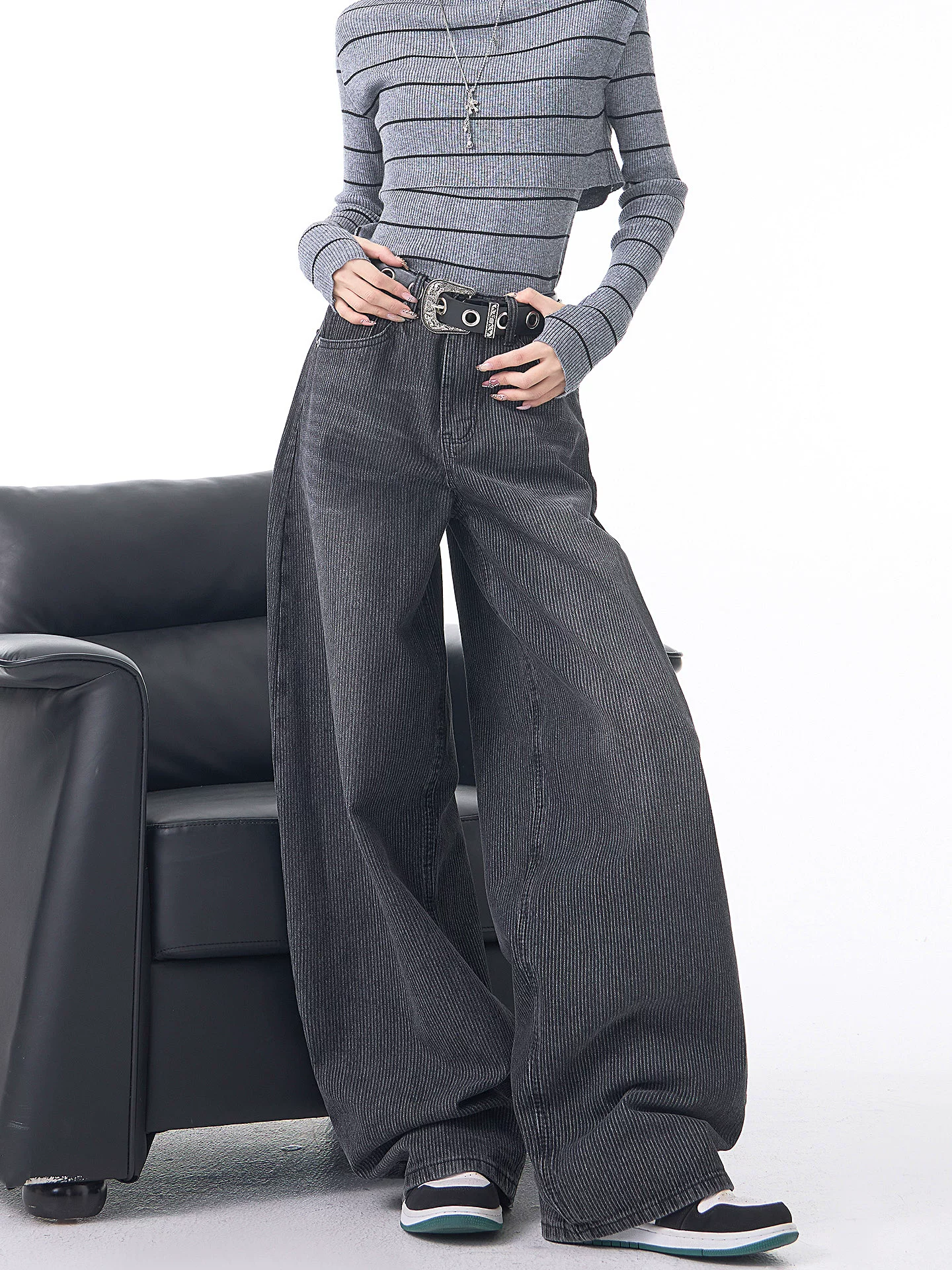 Quần jean kiểu Mỹ cổ điển có lót lông cừu mùa thu đông của KEN STUDIO dành cho nữ, quần cạp cao, dáng ôm, quần ống rộng thông thường.