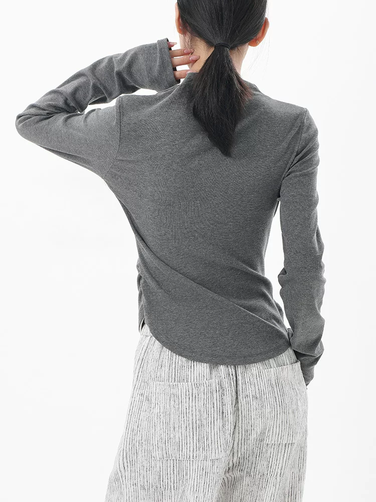 KEN STUDIO Xuân Thu Phong Cách Mới Giả Hai Mảnh Thiết Kế Độc Đáo Áo Thun Nữ Slim Fit Thể Thao Đế Áo Sơ Mi Hàng Đầu