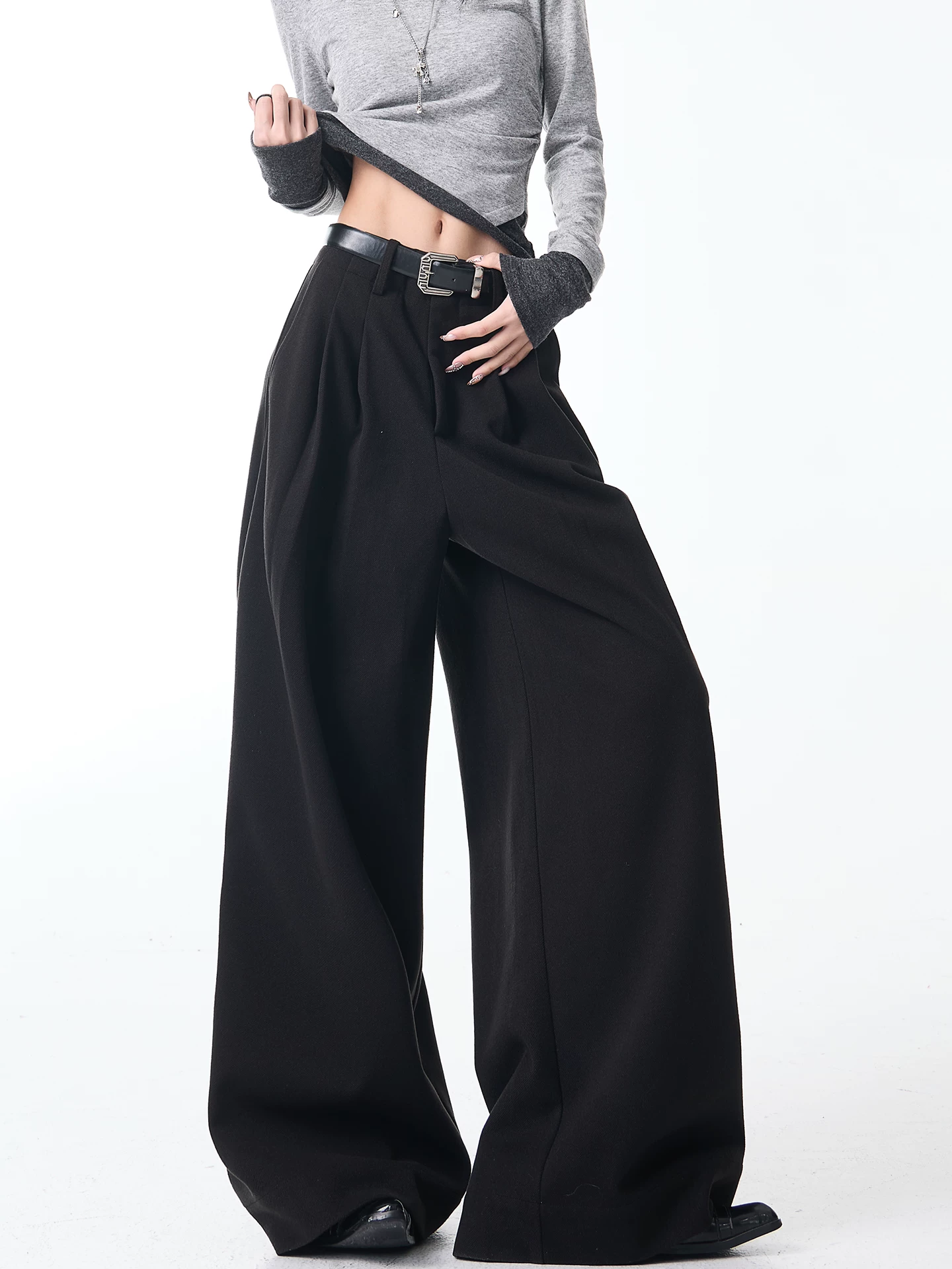 KEN STUDIO Quần tây ống rộng bằng len dày màu đen mới thu đông dành cho nữ, quần tây dáng rộng và xếp nếp, quần thường ngày