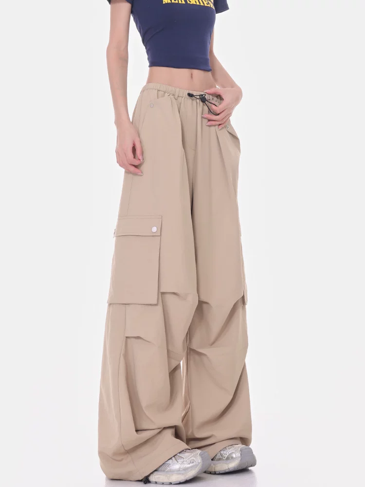 KEN STUDIO mùa hè mới quần cargo ống rộng xếp ly theo phong cách retro Mỹ dành cho nữ, quần jogger ống thẳng dài đến sàn kiểu lính dù