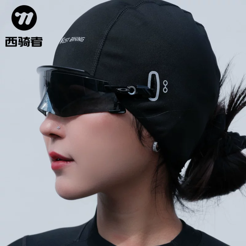 Mũ đi xe đạp có bảo vệ tai, lót lông cừu để giữ ấm, có thể đeo với kính, mũ thể thao khi đi bộ đường dài và chạy bộ ngoài trời, unisex.