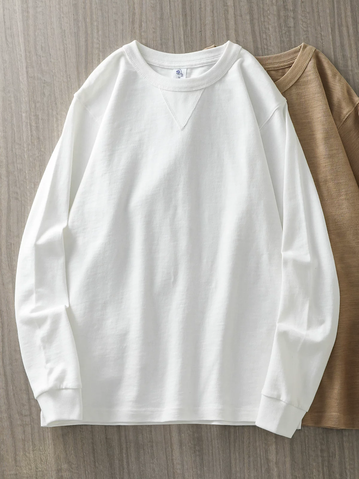 Áo thun dài tay bằng cotton nguyên chất hạng nặng 320G dành cho nam, áo len cổ tròn hình tam giác ngược dáng rộng phong cách Mỹ mùa thu đông, áo sơ mi màu trắng tinh khiết
