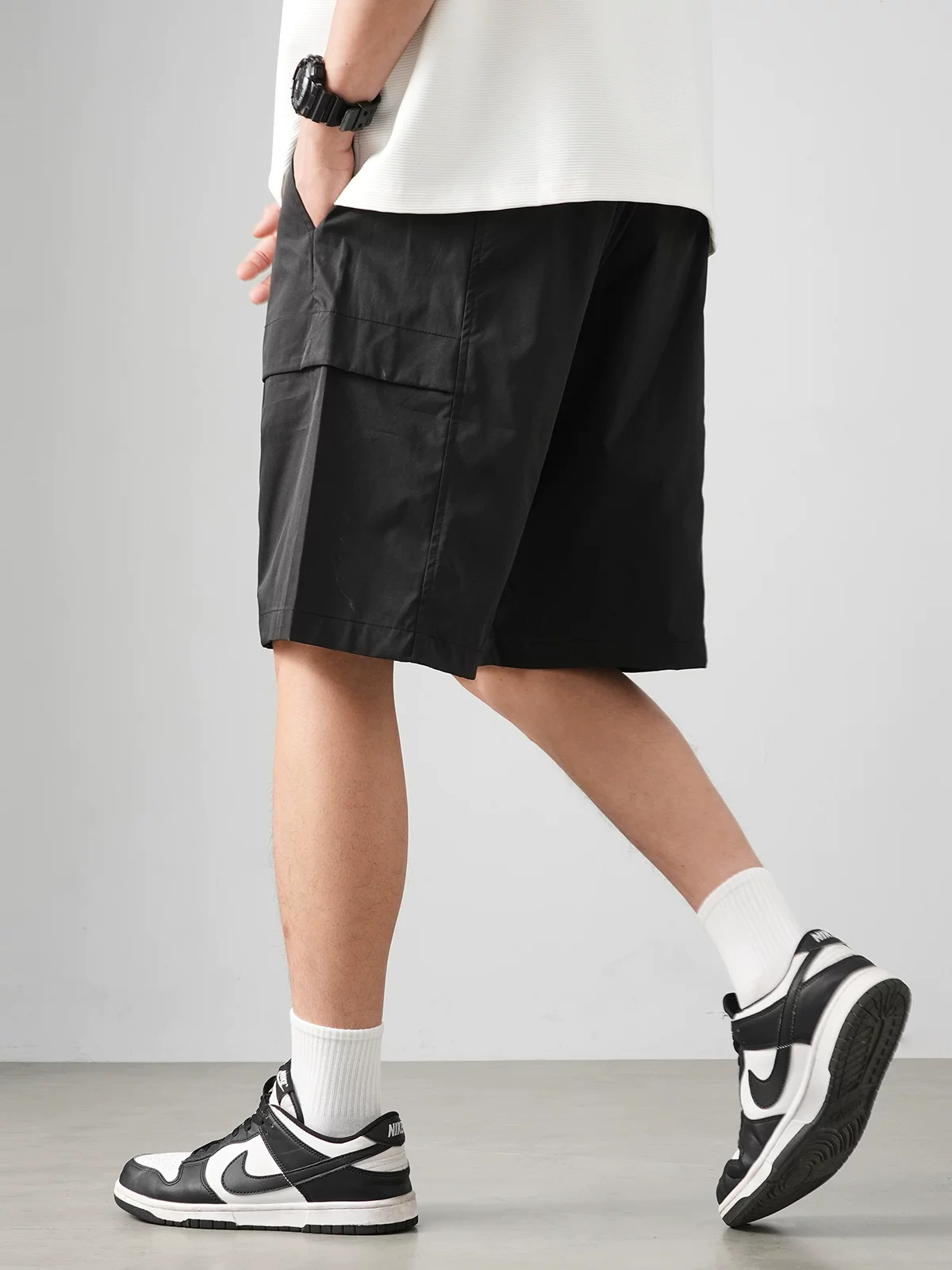 Quần short làm việc nhanh khô bằng vải lụa băng dành cho nam, quần dài vừa phải, dáng rộng hợp thời trang, phong cách thể thao, phong cách Mỹ, quần ngắn năm điểm mỏng mát