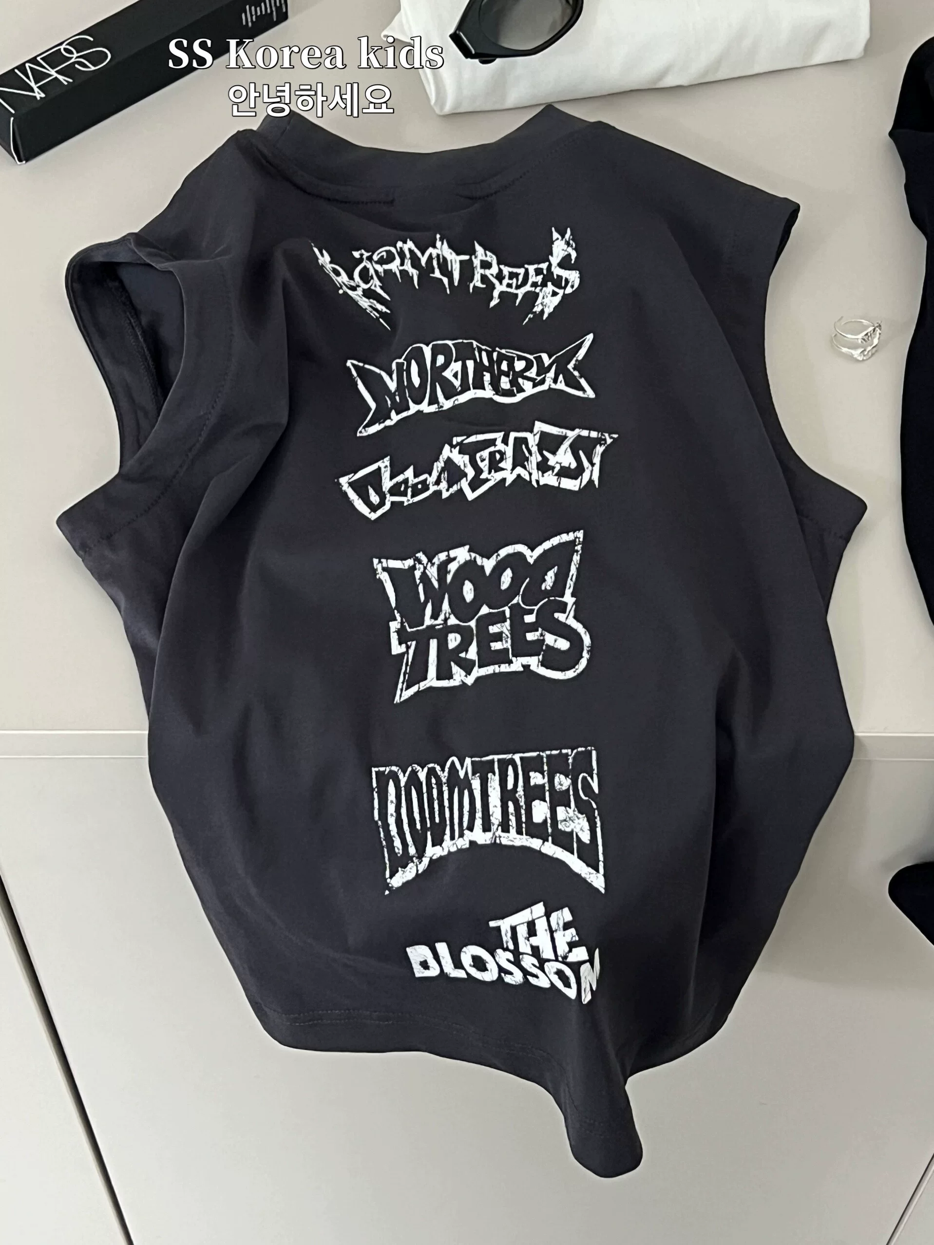 Đồ xuất khẩu dư thừa ~ Cắt mác, thu hồi từ ngoại thương, kiểu dáng thời thượng 2024, áo hai dây mùa hè cặp đôi phong cách mới